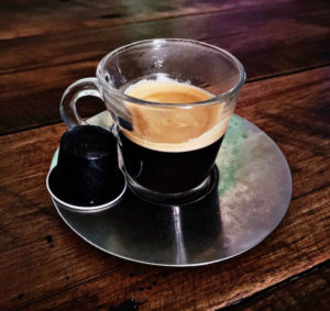 Nespresso Ispirazione Novecento review: capsule and coffee cup